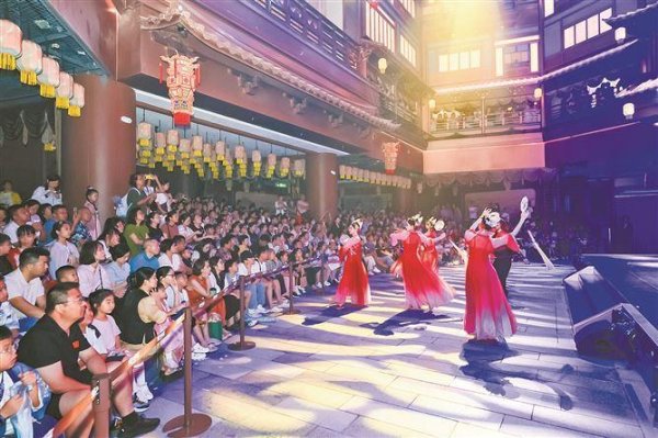 宝牛E配 “屿见闽南”开启暑期档“七重奏”